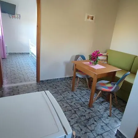Tramonto Nel Delfini Apartment Kini Exterior photo