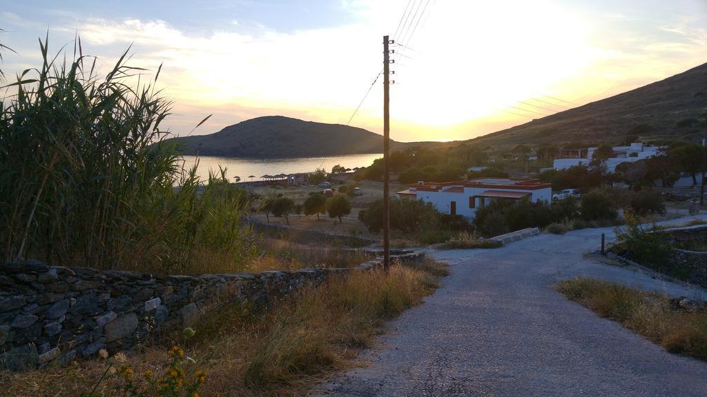 Tramonto Nel Delfini 公寓 Kínion